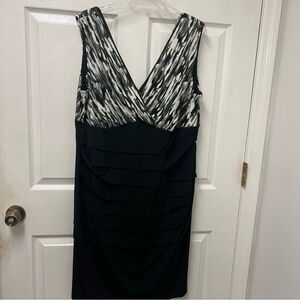 Connected Apparel Black and White Sheath Midi Dress size 18W Never worn